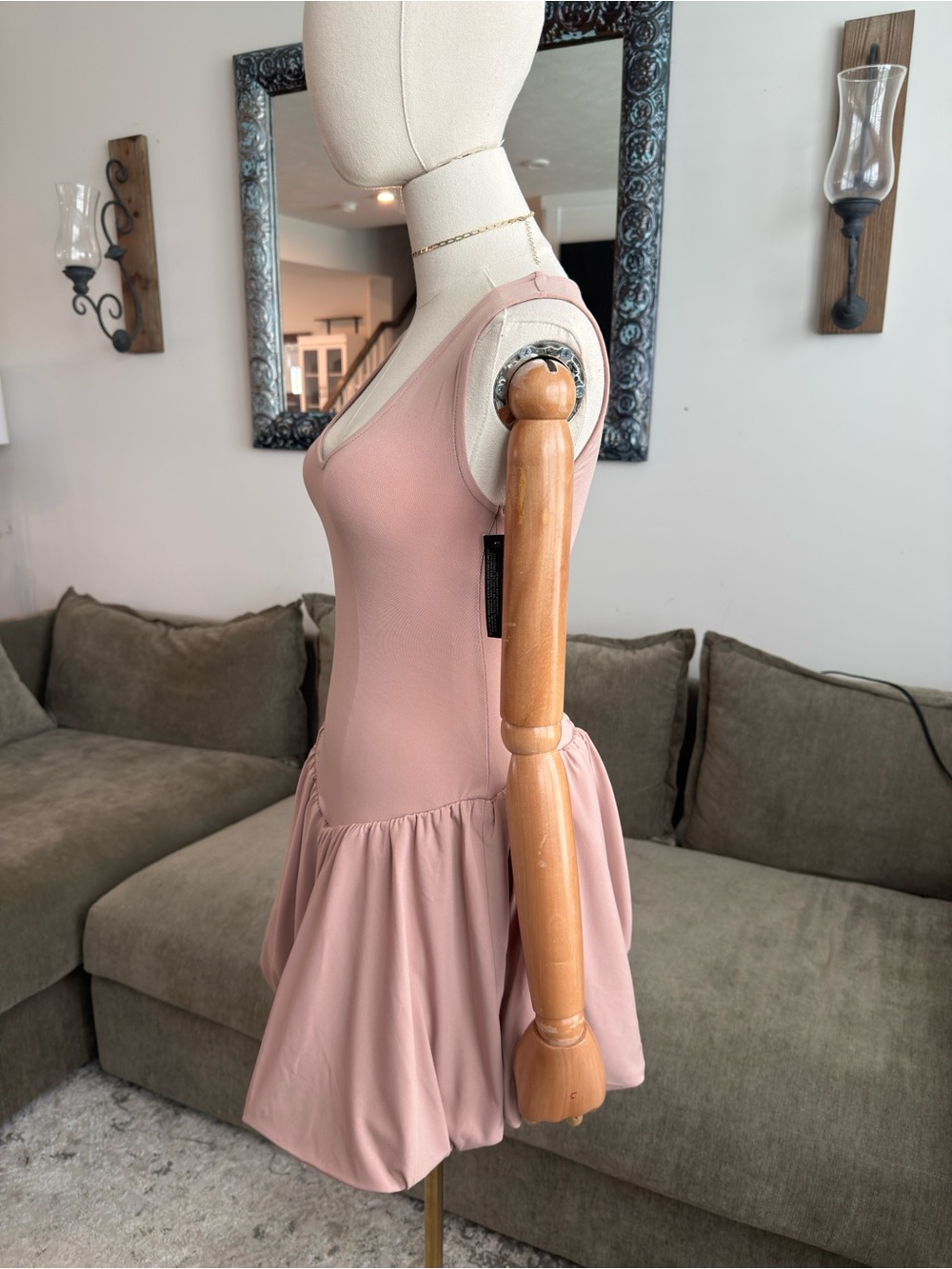 WeWoreWhat Deep V Waist Bubble Mini Dress in Blush/Pink | Size S - Picture 10 of 14